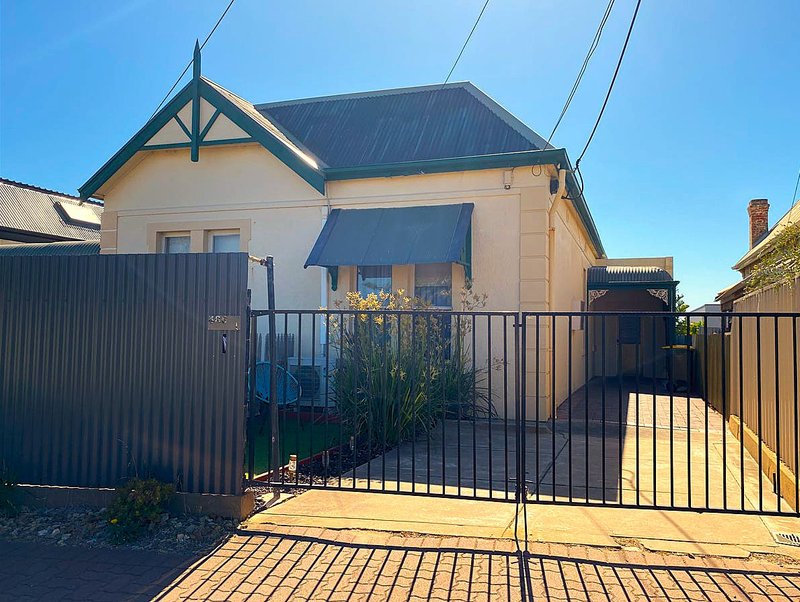 Photo - 1/486 Seaview Road, Henley Beach SA 5022 - Image 1