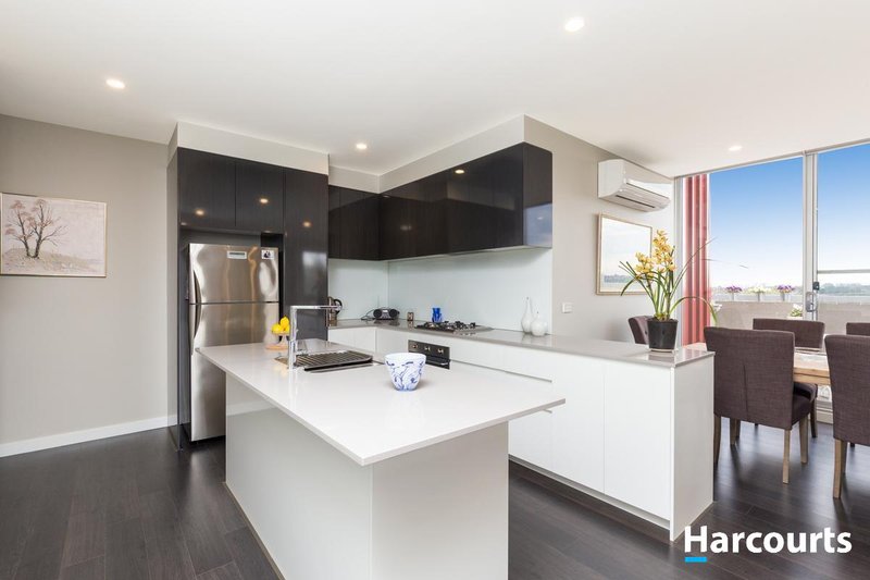 Photo - 14/863 Doncaster Road, Doncaster East VIC 3109 - Image 3