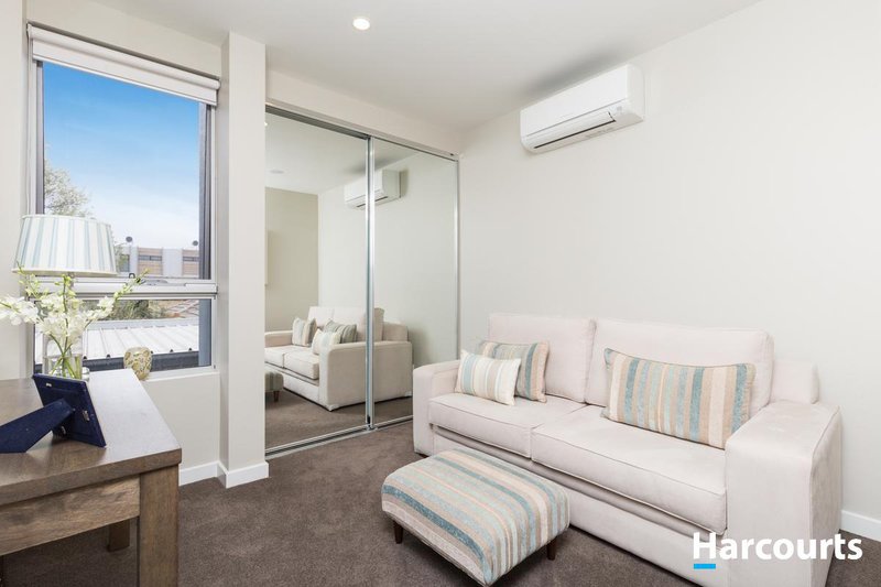 Photo - 14/863 Doncaster Road, Doncaster East VIC 3109 - Image 6