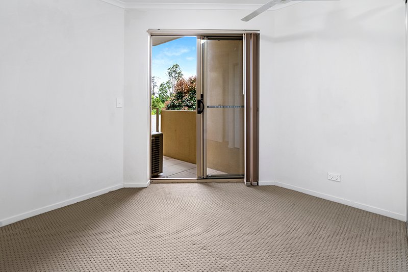 Photo - 14/9-11 Gona Street, Beenleigh QLD 4207 - Image 6