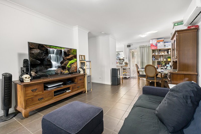 Photo - 14/9-15 Claudia Street, Burpengary QLD 4505 - Image 6