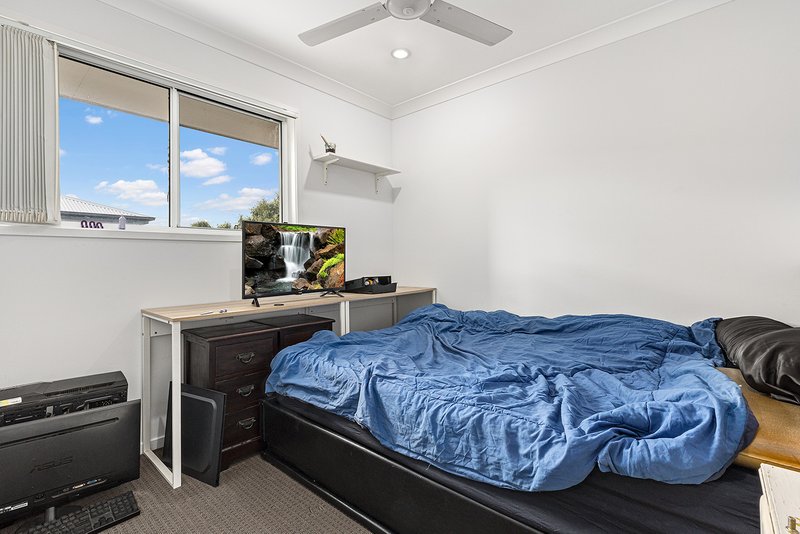 Photo - 14/9-15 Claudia Street, Burpengary QLD 4505 - Image 12