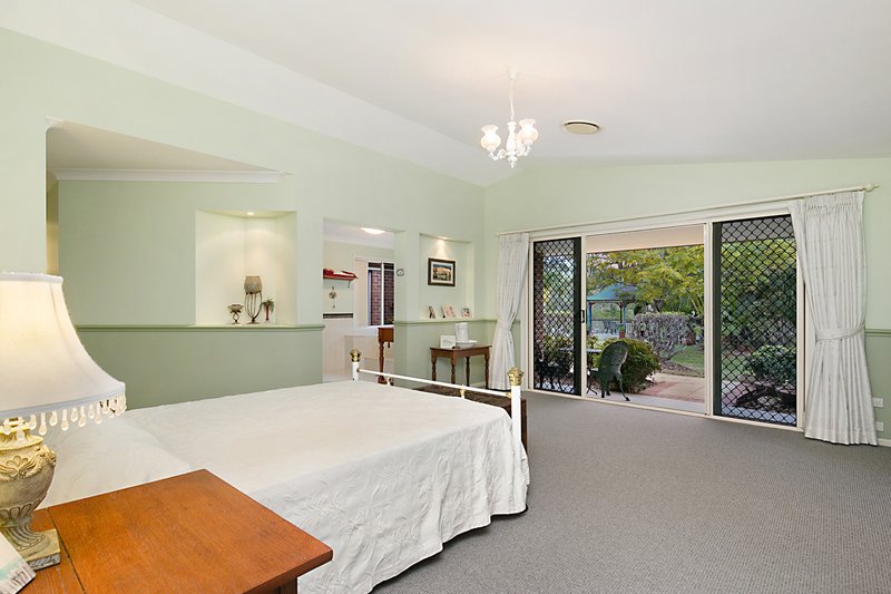 Photo - 149 Barrenjoey Drive, Ormeau Hills QLD 4208 - Image 9