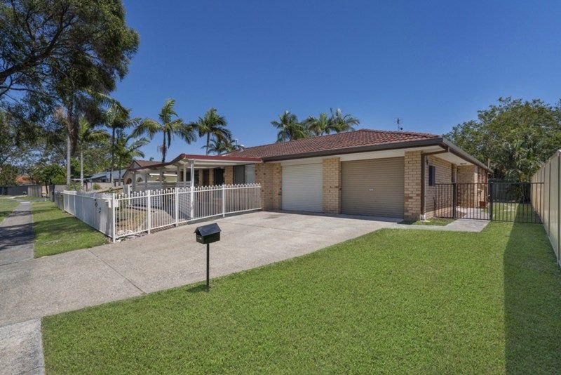 Photo - 1/49 Botanical Drive, Labrador QLD 4215 - Image 2