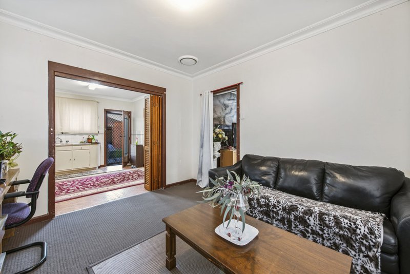 Photo - 149 Buckley Street, Noble Park VIC 3174 - Image 4