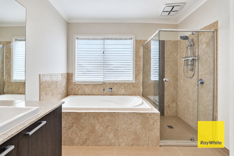 Photo - 149 Hummingbird Boulevard, Tarneit VIC 3029 - Image 13