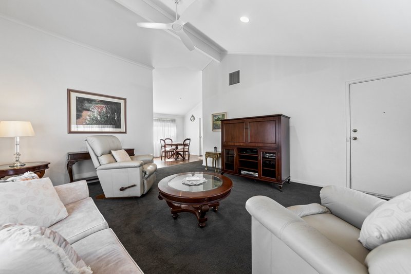 Photo - 1/49 King Street, Pakenham VIC 3810 - Image 4