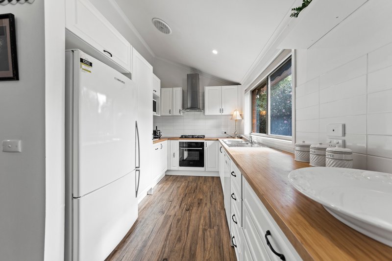 Photo - 1/49 King Street, Pakenham VIC 3810 - Image 7