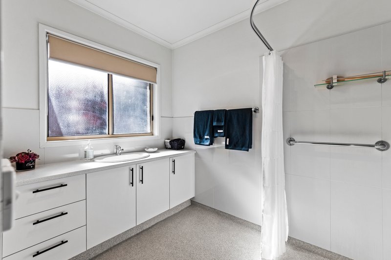 Photo - 1/49 King Street, Pakenham VIC 3810 - Image 12