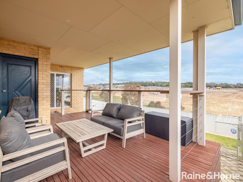 Photo - 1/49 Lavelle Street, Windradyne NSW 2795 - Image 10