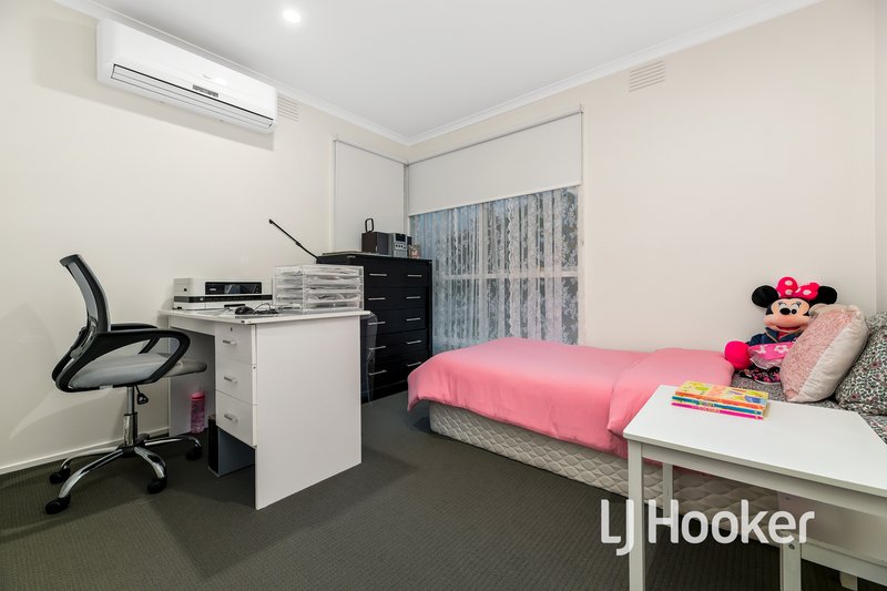 Photo - 1/49 Loch Street, Cranbourne VIC 3977 - Image 11