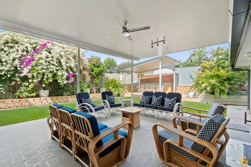 Photo - 149 Meadowlands Road, Carindale QLD 4152 - Image 1