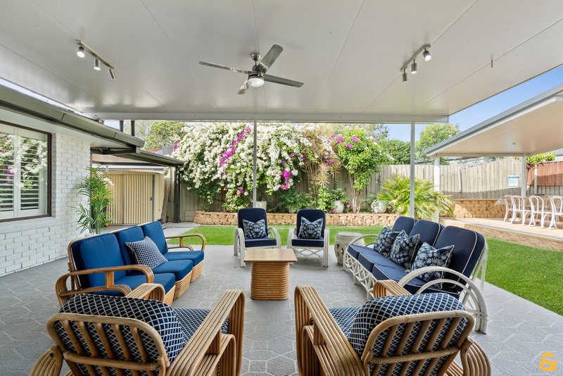 Photo - 149 Meadowlands Road, Carindale QLD 4152 - Image 14