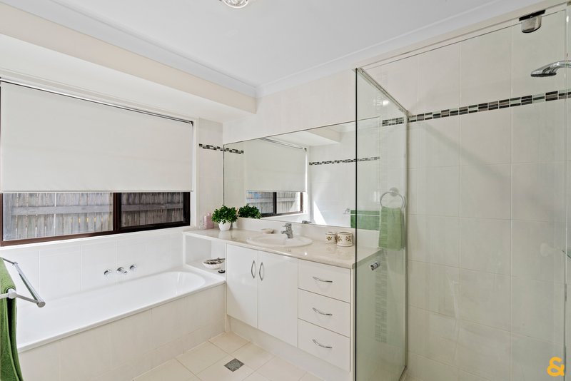 Photo - 149 Meadowlands Road, Carindale QLD 4152 - Image 23