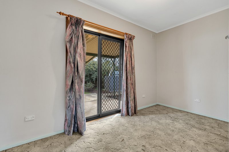 Photo - 149 Peachey Road, Davoren Park SA 5113 - Image 13