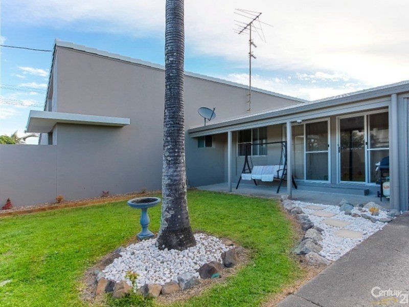 1/49 Saleng Crescent, Warana QLD 4575