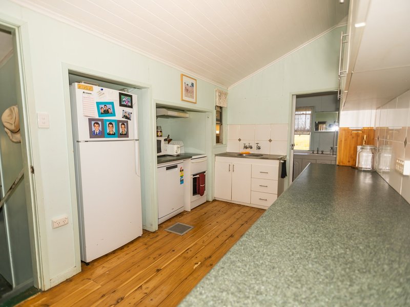 Photo - 149 Swans Road, Wallumbilla QLD 4428 - Image 4