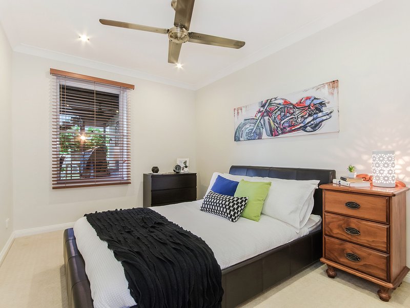 Photo - 149 Universal Street, Oxenford QLD 4210 - Image 11