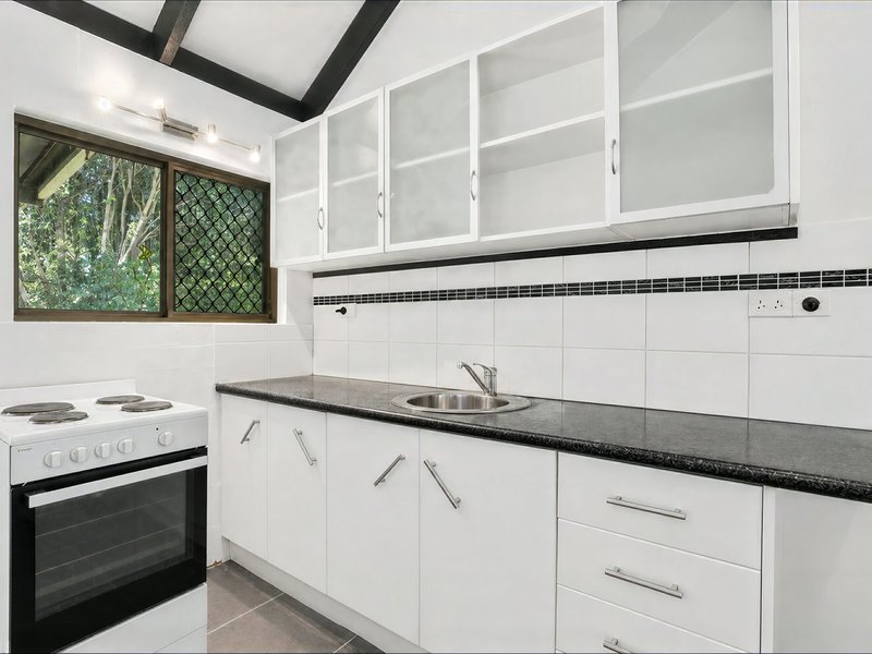 Photo - 1/496 Varley Street, Yorkeys Knob QLD 4878 - Image 3