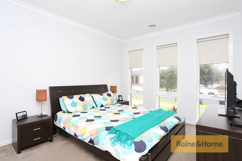 Photo - 1/4A Andreas Court, Melton West VIC 3337 - Image 9