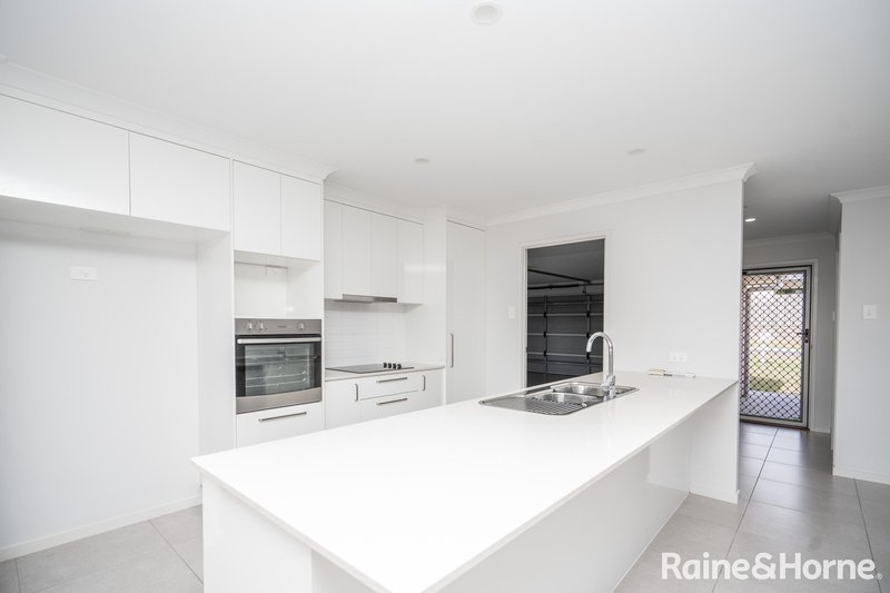 Photo - 14A Bentley Way, Urraween QLD 4655 - Image 3