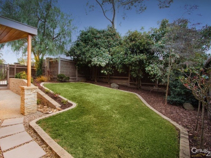 Photo - 1/4A Buchanan Road, Berwick VIC 3806 - Image 14