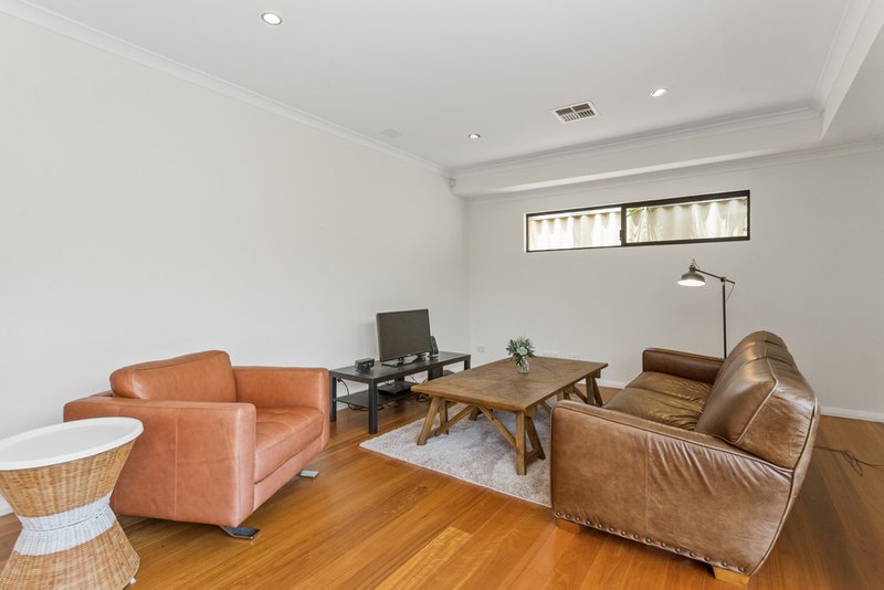 Photo - 14A Burney Court, Kardinya WA 6163 - Image 7