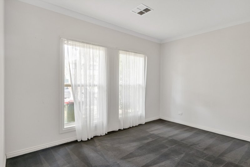 Photo - 14a Chifley Street, Hope Valley SA 5090 - Image 9