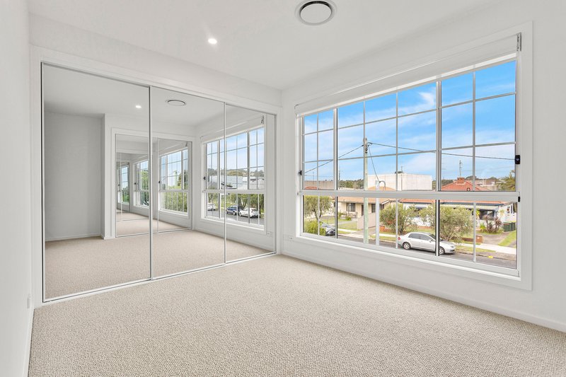 Photo - 14a Finlayson Street, Wollongong NSW 2500 - Image 6