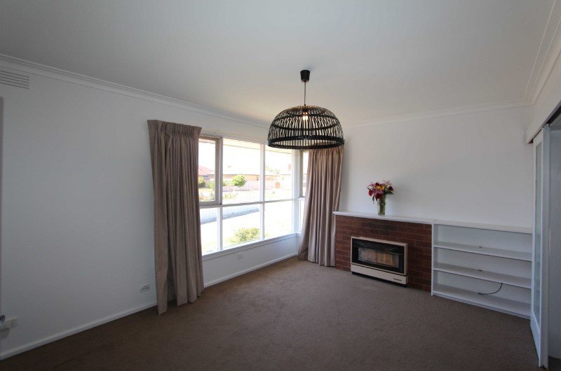 Photo - 14A Hastings Street, Wendouree VIC 3355 - Image 2