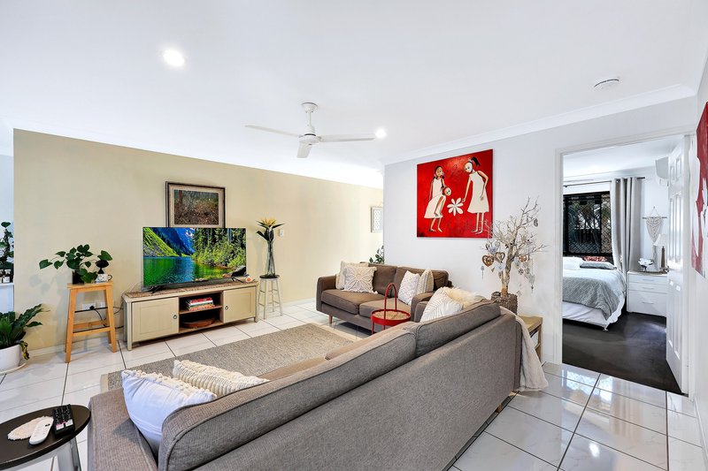 Photo - 1/4A Hillvue Crescent, Avoca QLD 4670 - Image 8