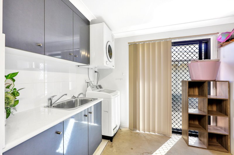 Photo - 1/4A Hillvue Crescent, Avoca QLD 4670 - Image 22