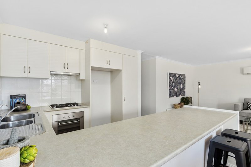 Photo - 14a Lime Court, Munno Para West SA 5115 - Image 14