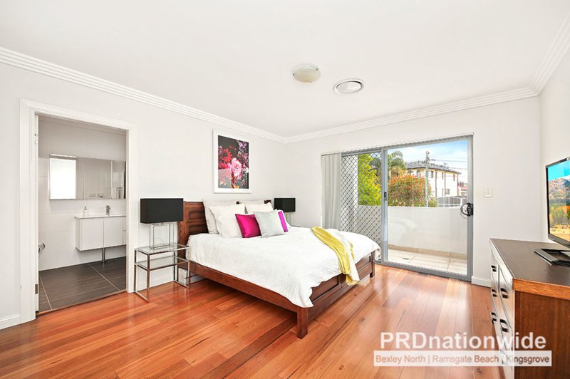 Photo - 14A Narani Crescent, Earlwood NSW 2206 - Image 6