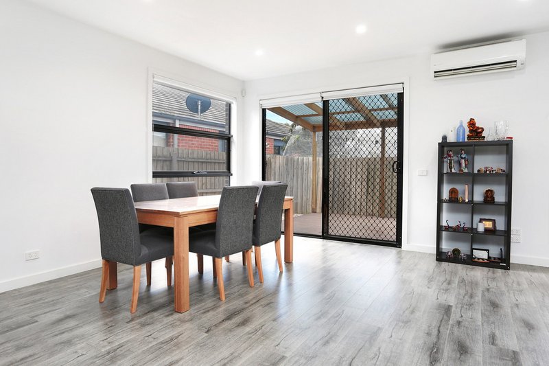 Photo - 14a Neptune Drive, Point Cook VIC 3030 - Image 6