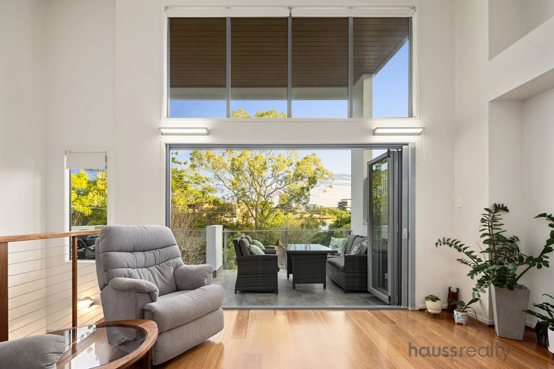 Photo - 14A Newcross Street, Indooroopilly QLD 4068 - Image 5