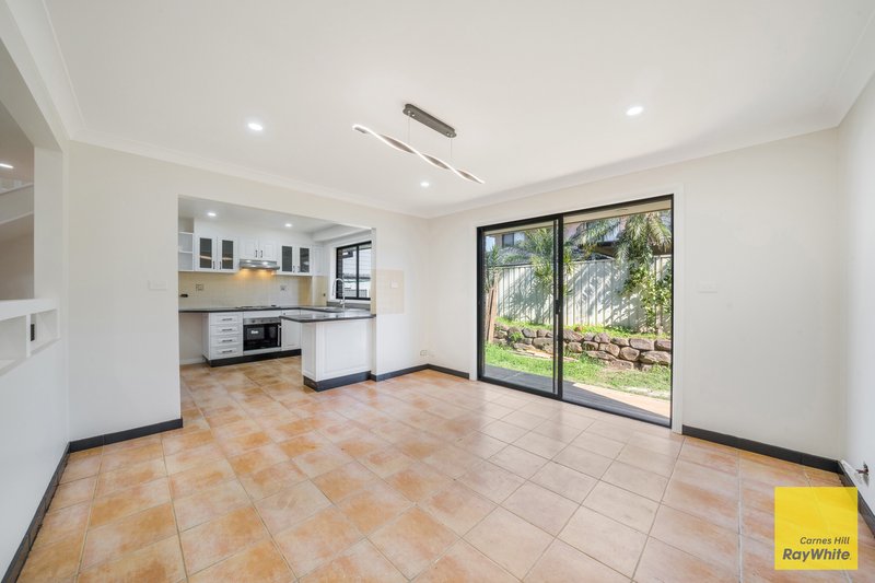 Photo - 14A Scottsdale Circuit, West Hoxton NSW 2171 - Image 15
