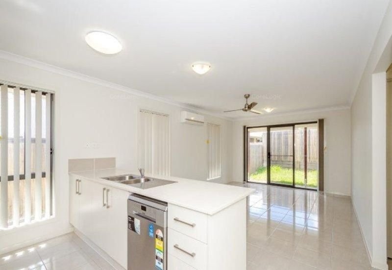 Photo - 14A Seagull Boulevard, Kirkwood QLD 4680 - Image 3