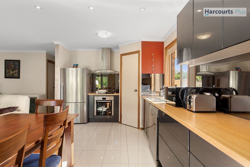 Photo - 14a Second Street, Hallett Cove SA 5158 - Image 6