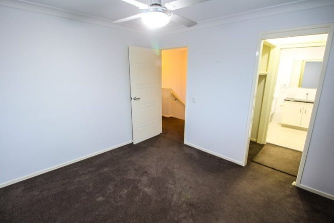 Photo - 14A Whitfield Avenue, Springwood QLD 4127 - Image 6