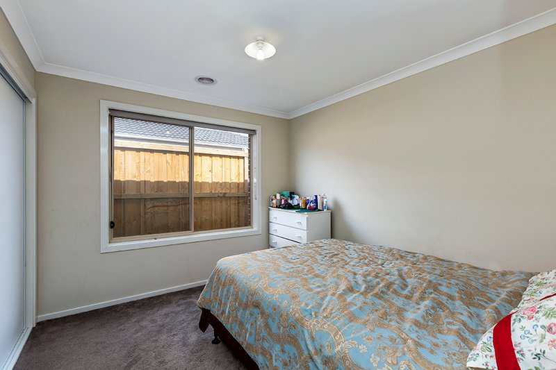 Photo - 14B Bowerbird Place, Truganina VIC 3029 - Image 10