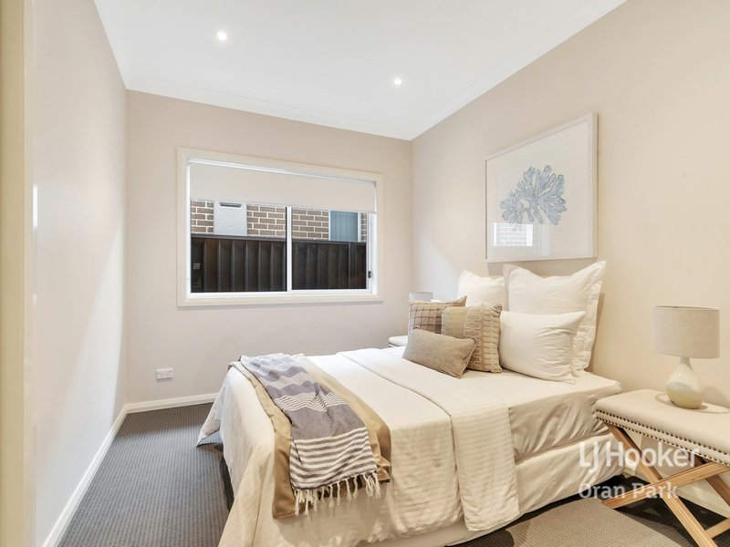 Photo - 14b Davidson Street, Oran Park NSW 2570 - Image 6