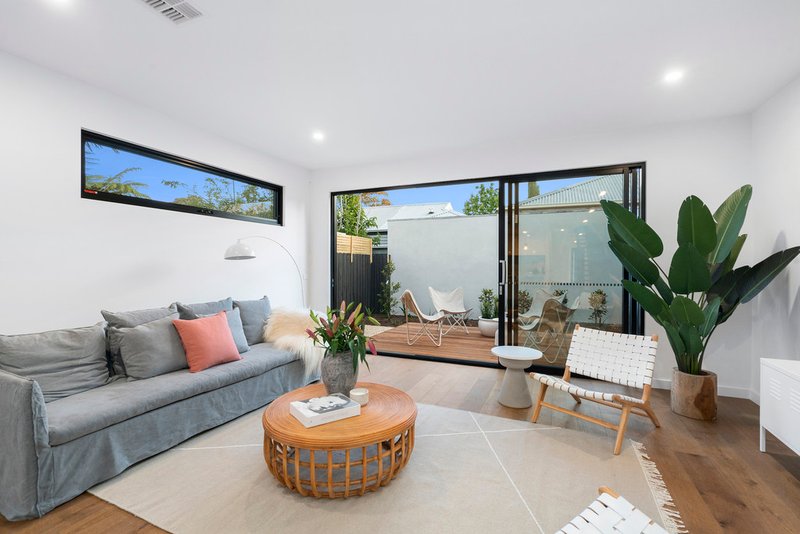 Photo - 14B Eden Street, Cheltenham VIC 3192 - Image 5