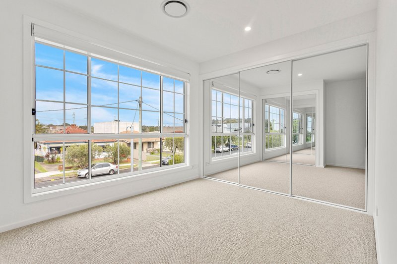 Photo - 14b Finlayson Street, Wollongong NSW 2500 - Image 6