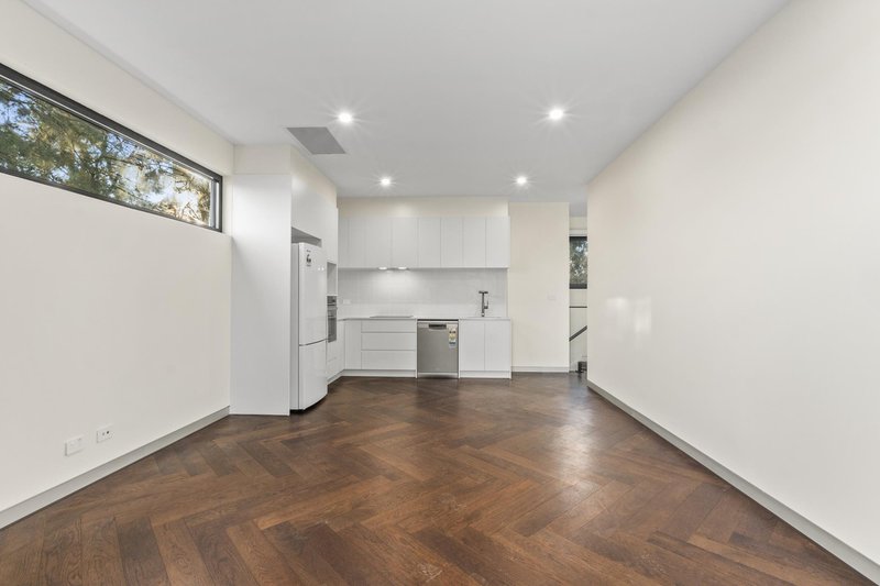 Photo - 14B Newton Street, Hackett ACT 2602 - Image 3