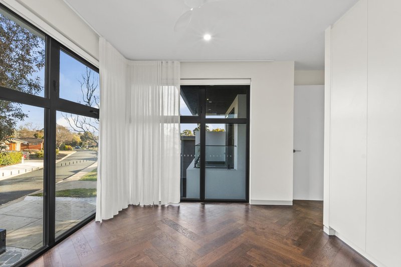 Photo - 14B Newton Street, Hackett ACT 2602 - Image 6