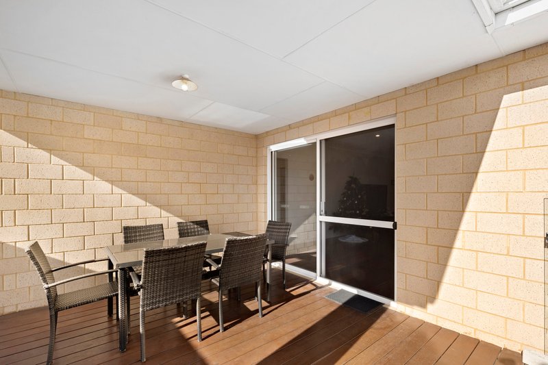 Photo - 14B Riverina Parade, Lake Coogee WA 6166 - Image 12