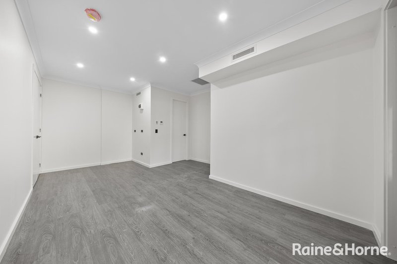 Photo - 14B Turquoise Place, Eagle Vale NSW 2558 - Image 4