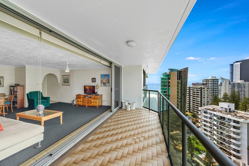 Photo - 14E/5 Clifford Street, Surfers Paradise QLD 4217 - Image 4