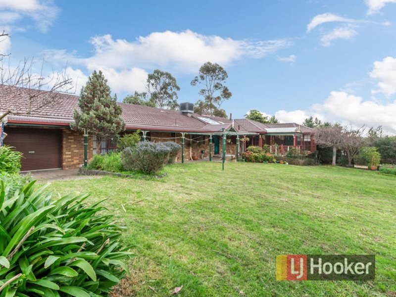 Photo - 15-16 St James Court, Narre Warren VIC 3805 - Image 19